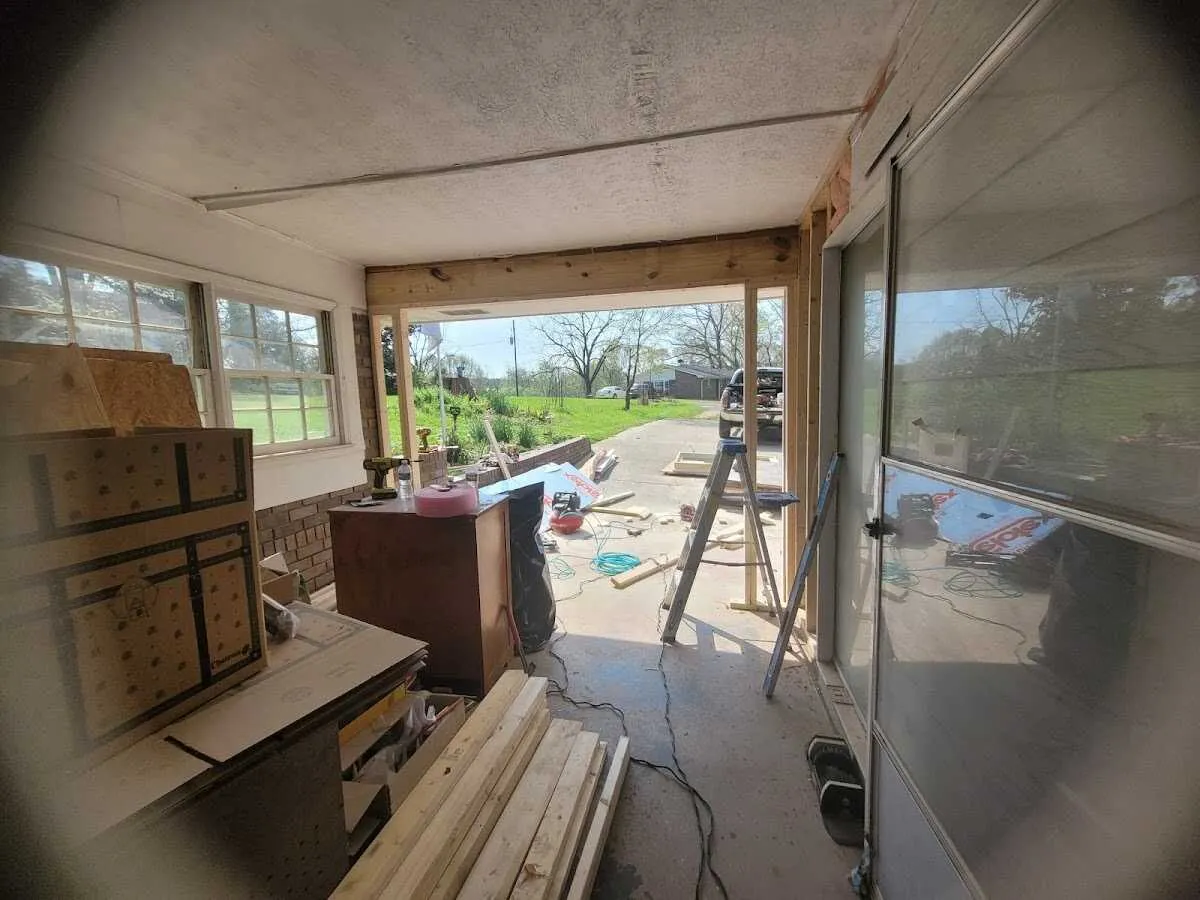 Air movers and dehumidifier for Water Mitigation Services in Mount Holly